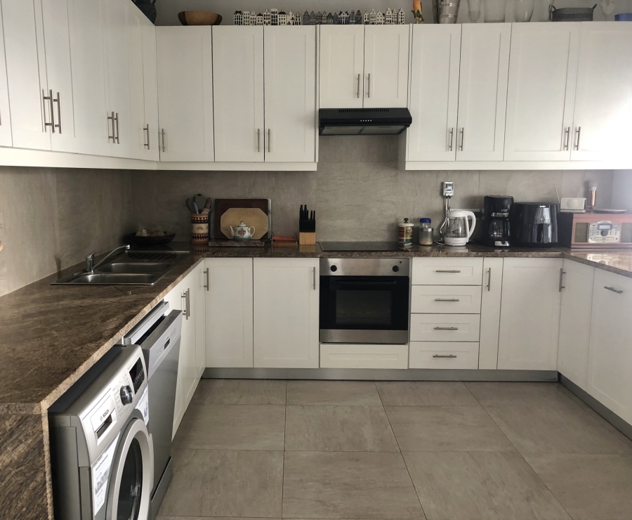 3 Bedroom Property for Sale in Strand North Western Cape